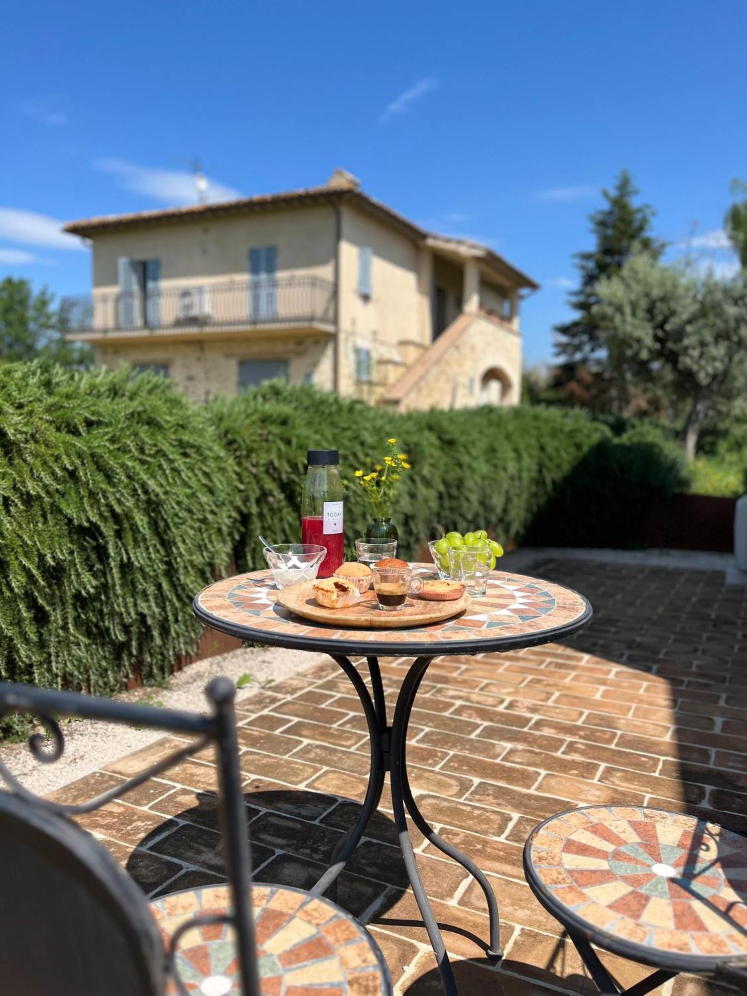 Agriturismo Qui E Ora Беванья Номер фото